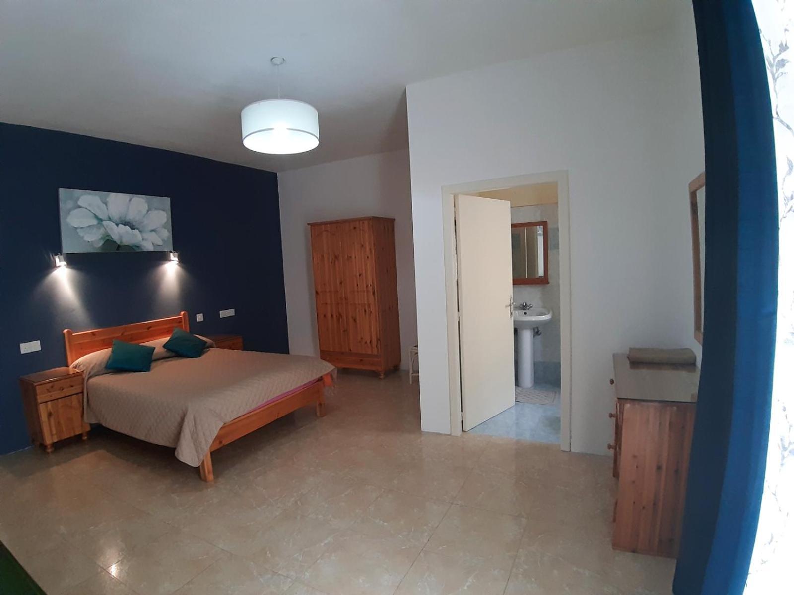 Cesca - Marsalforn, Gozo Apartment